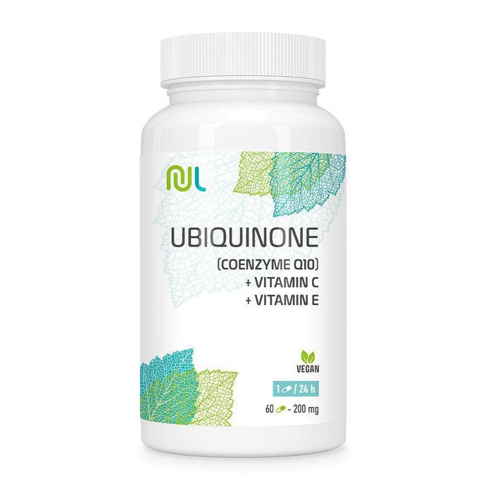 Weiße Flasche mit Schraubverschluss. Aufschrift: Ubiquinone (Coenzym Q10) + Vitamin C + Vitamin E. Vegan.