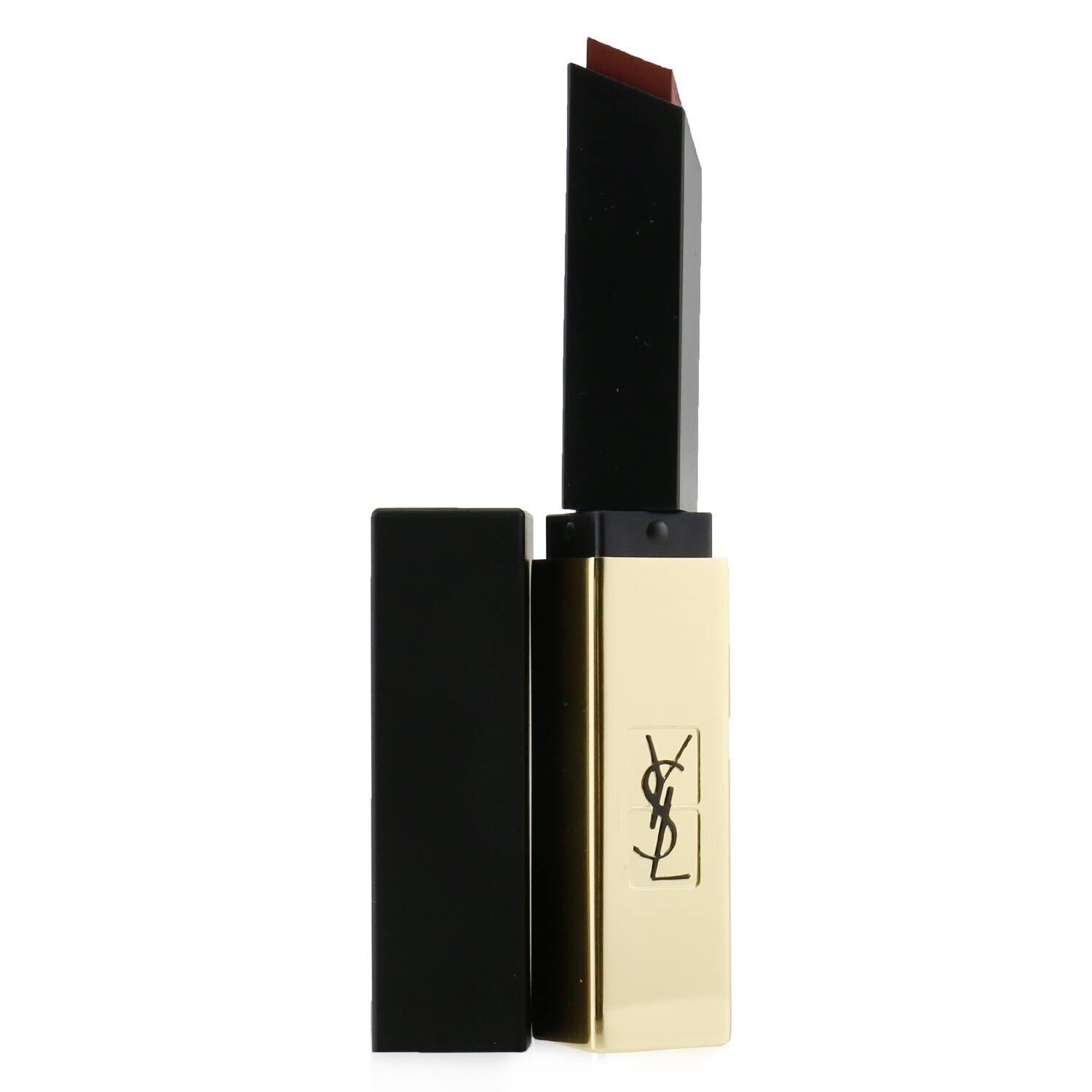 Lippenstift. Goldene Hülle, schwarzer Deckel. YSL-Logo. Geöffnet, Stift sichtbar. Rechteckige Form.