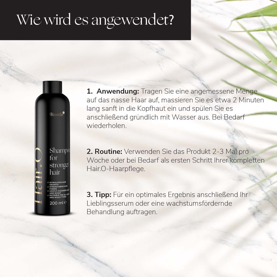 Anwendung des Shampoos. Schwarze Flasche mit Text. Anwendung: Auf das nasse Haar auftragen, einmassieren, ausspülen. 2-3 mal pro Woche.