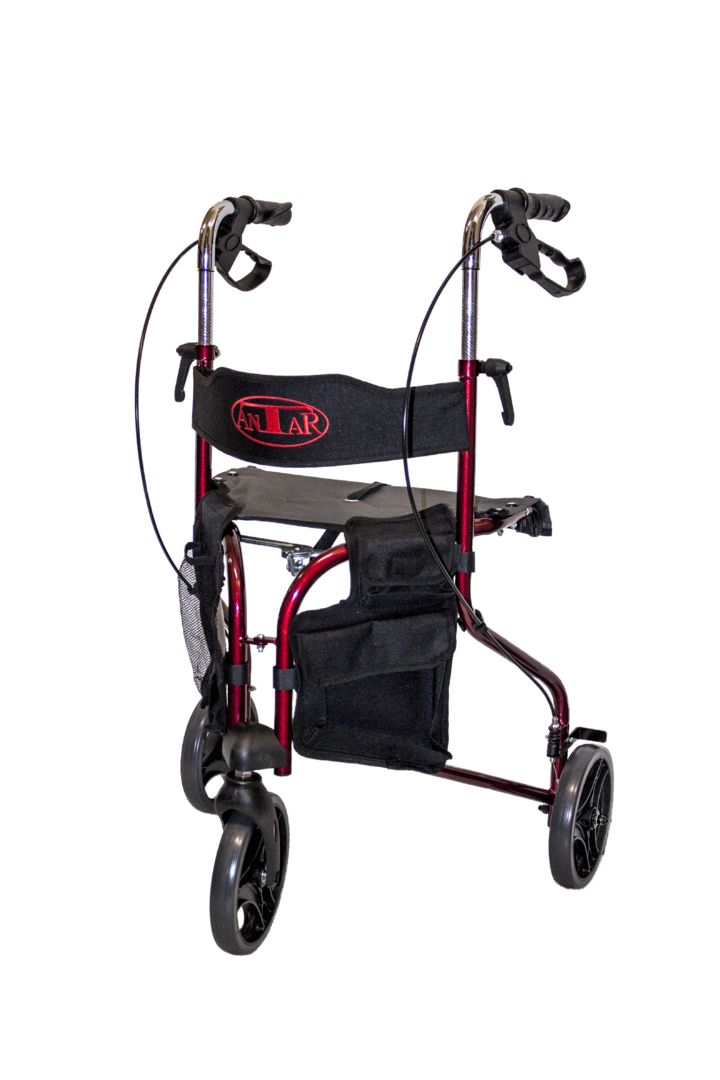 Dreirad-Rollator, rot, Seitenansicht. Schwarzer Sitz, Tasche. Drei Räder, höhenverstellbar. Schwarze Griffe.