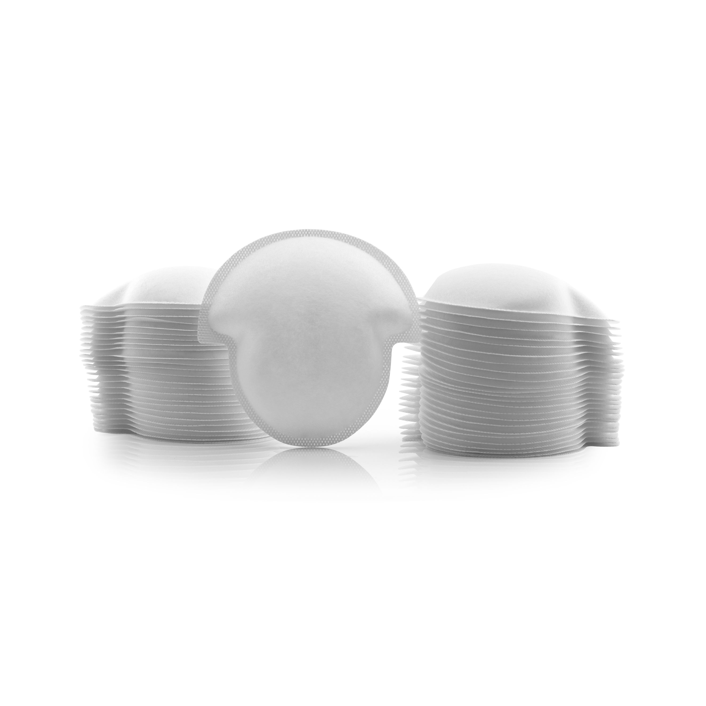 Mehrere weiße Filtermembranen, gestapelt. Runde Form mit zwei seitlichen Aussparungen. Gesäumter Rand.