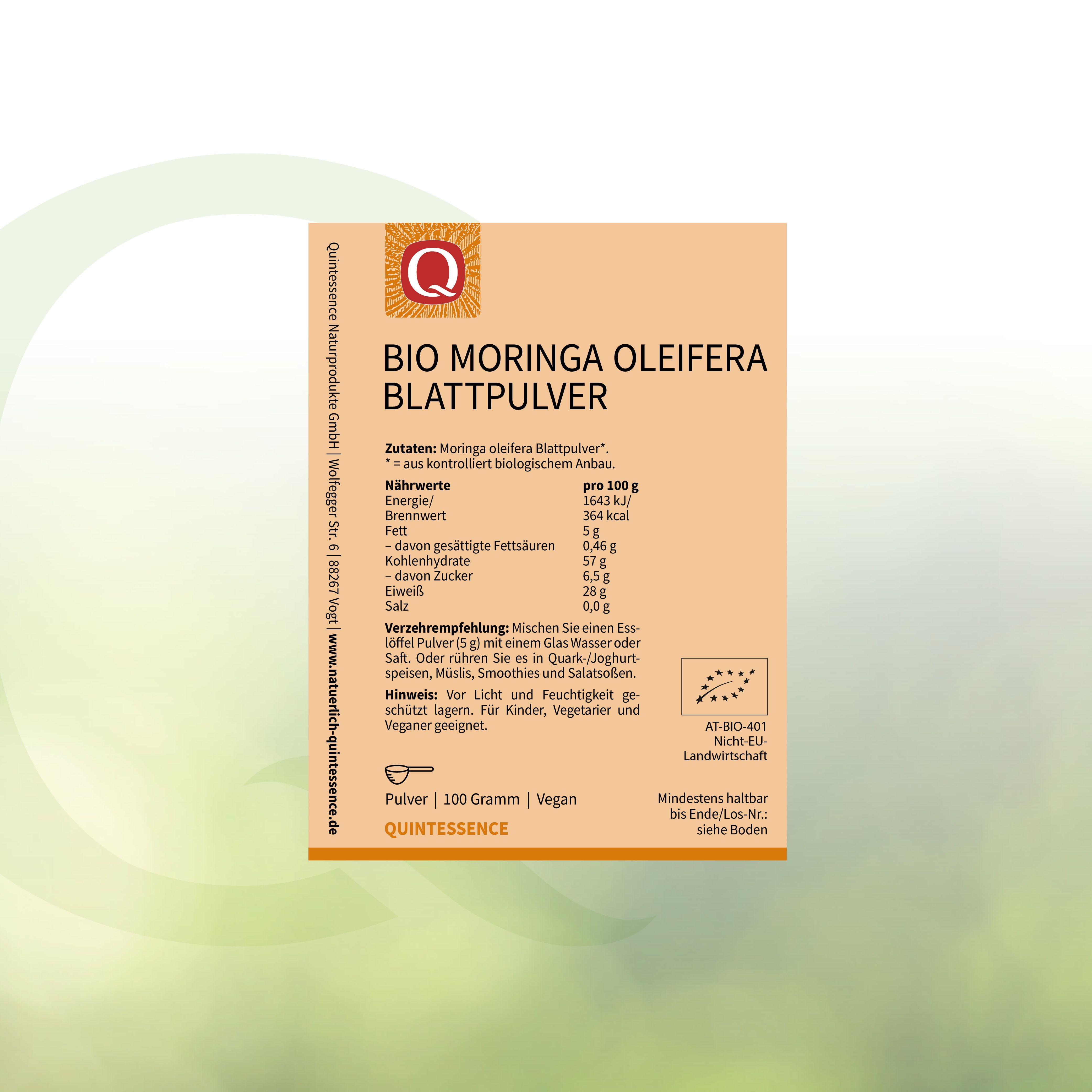 Produktetikett mit Aufschrift: BIO Moringa Oleifera Blattpulver. Enthält Nährwertangaben, Verzehrempfehlung und Bio-Siegel.
