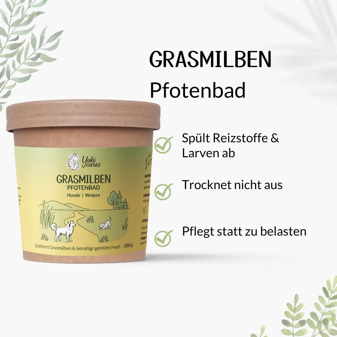 Behälter mit Deckel. Aufschrift: Yuki cares Grasmilben Pfotenbad für Hunde. Text: Spült Reizstoffe & Larven ab.