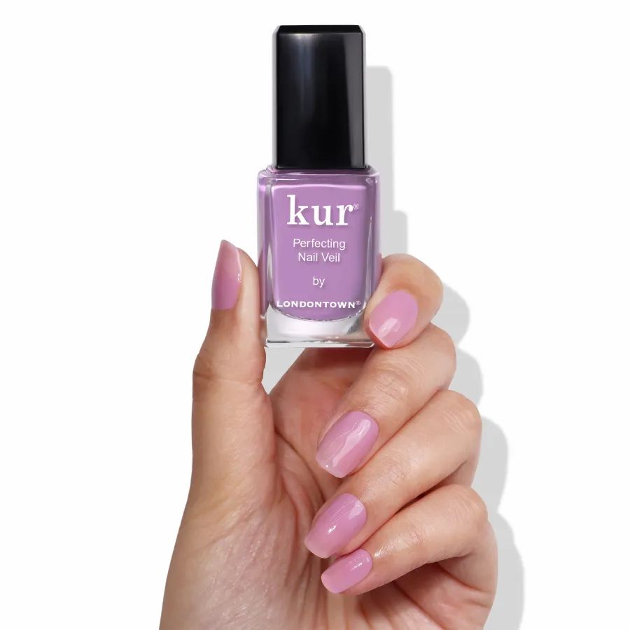 LONDONTOWN kur Nail Veil No.9 stärkende getönte Nagelpflege