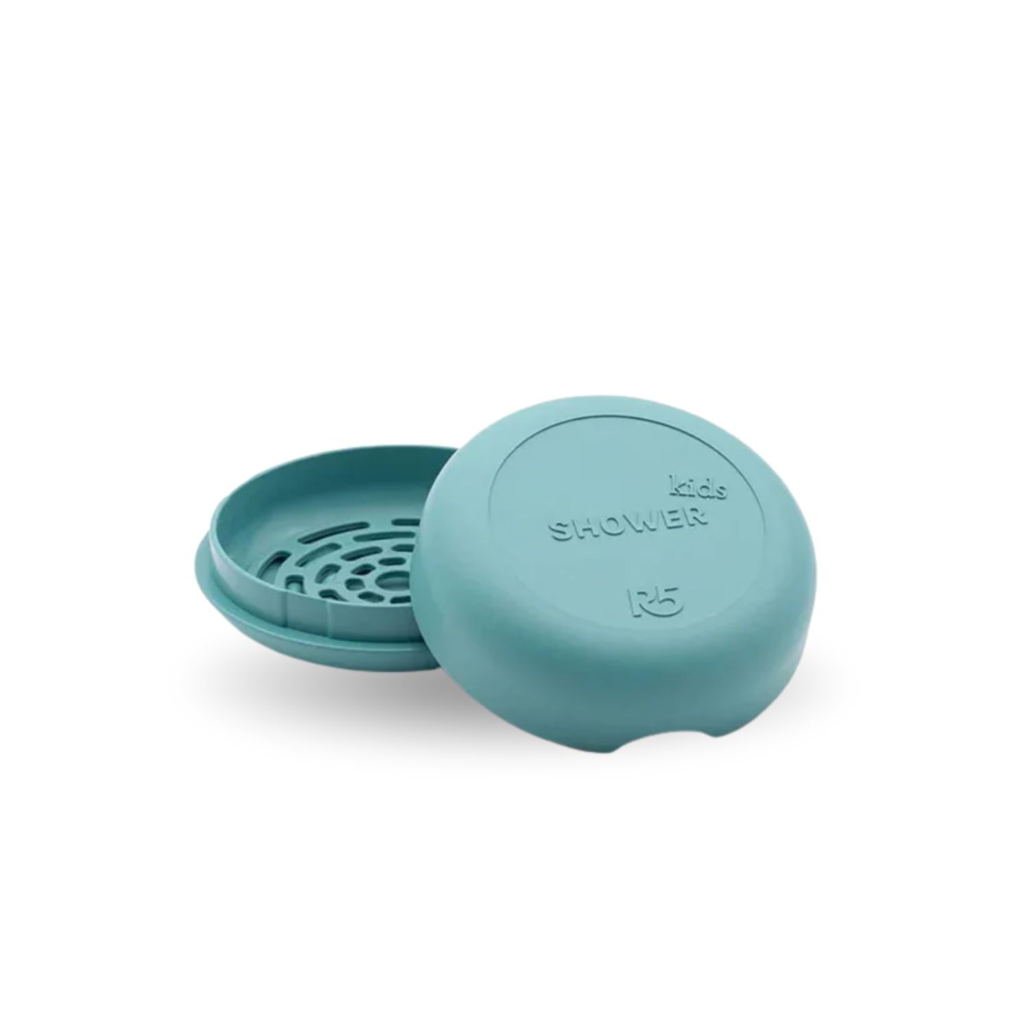 Türkisfarbene, runde Seifenbox, geöffnet. Deckel mit Schriftzug 'kids SHOWER R5'. Unterteil mit Löchern.