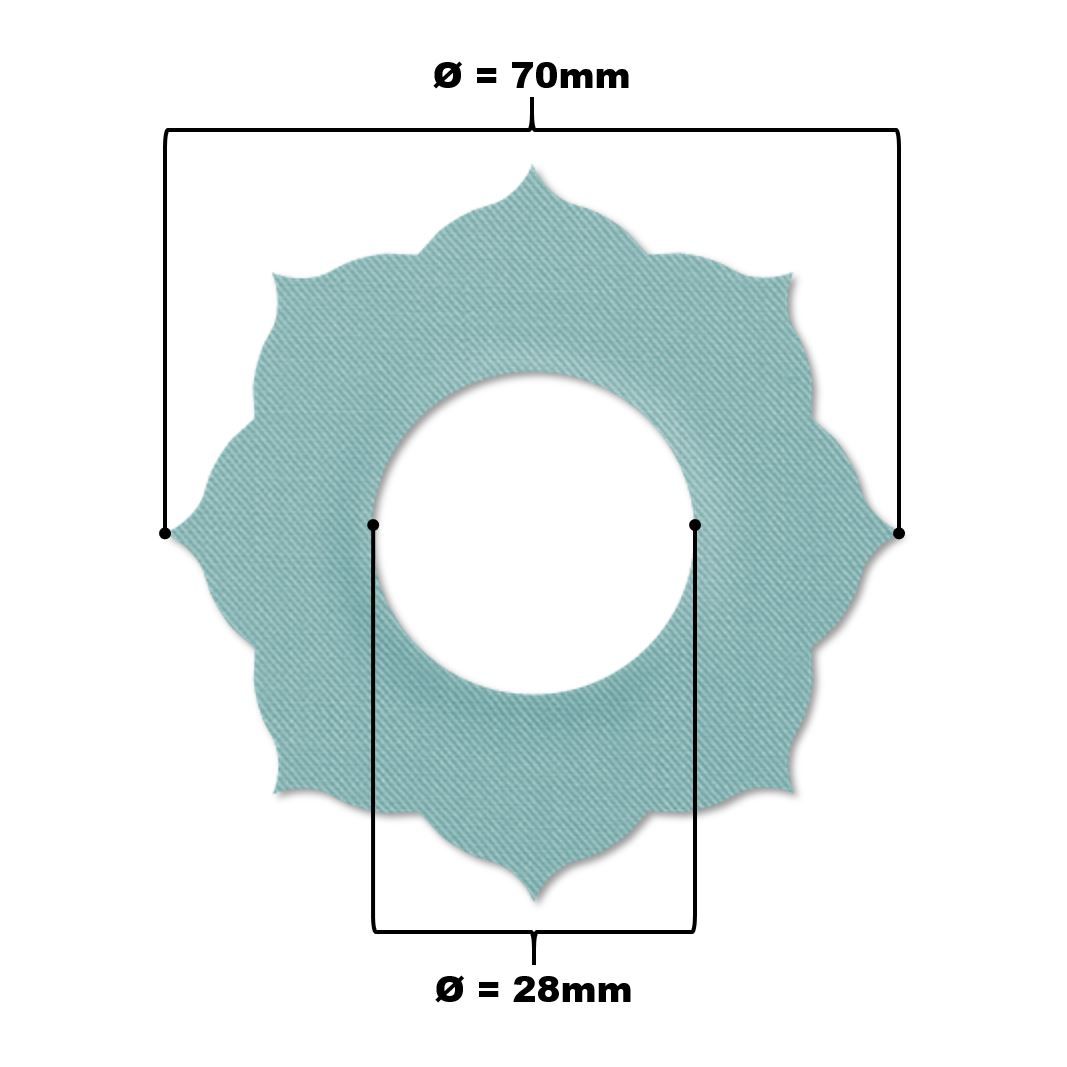 Hellblauer Fixierring mit Durchmesserangaben: 70mm außen, 28mm innen. Blütenförmig, strukturiert.