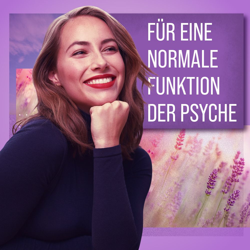 Frau lächelt. Text: Für eine normale Funktion der Psyche. Hintergrund: Lavendelfeld. Produktname nicht sichtbar.
