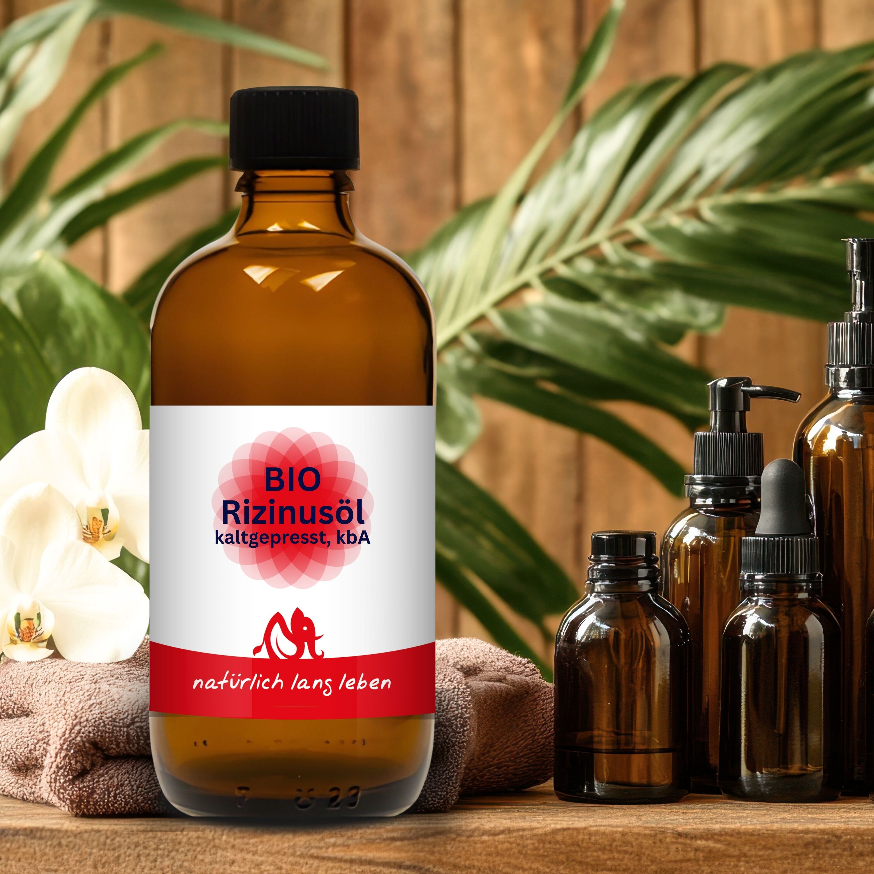 Braune Glasflasche mit schwarzem Deckel und Etikett. Aufschrift: BIO Rizinusöl kaltgepresst, kBA. Roter Schriftzug: natürlich lang leben.