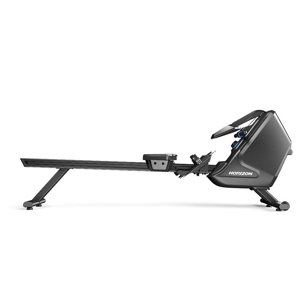 Schwarzer Ruderergometer. Horizon Fitness Logo. Seitliche Ansicht. Auf weißem Hintergrund.