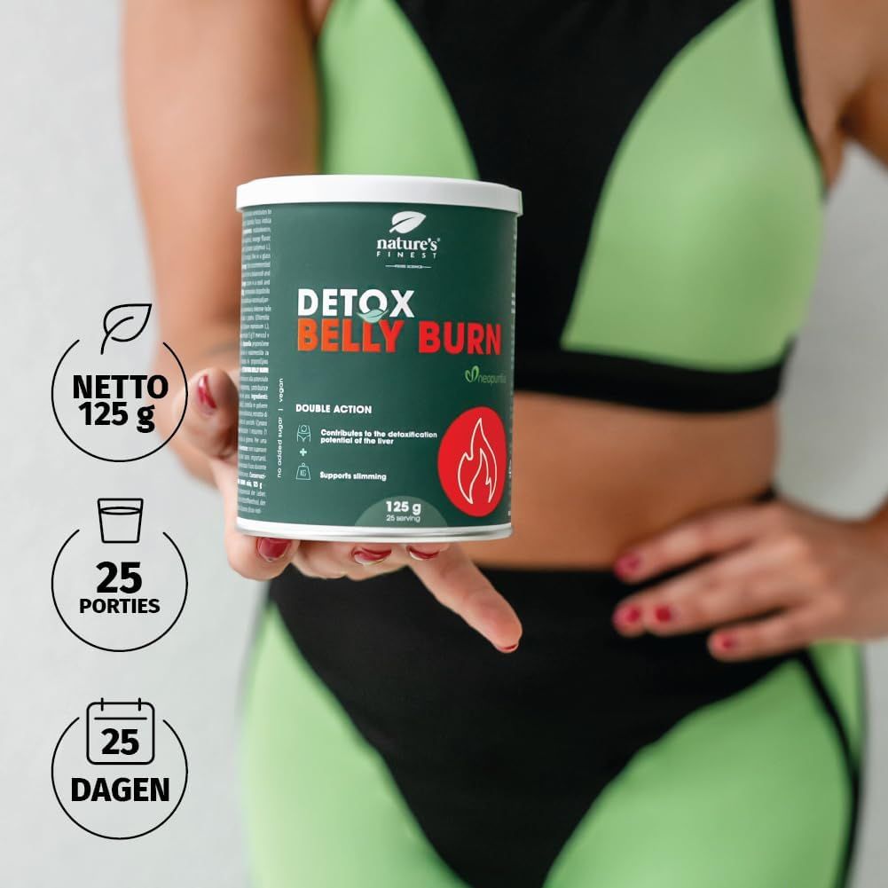Persoon houdt pot vast. Detox Belly Burn. 125g. 2-in-1 Detox formule. Rode iconen: buik, vlam, lever.