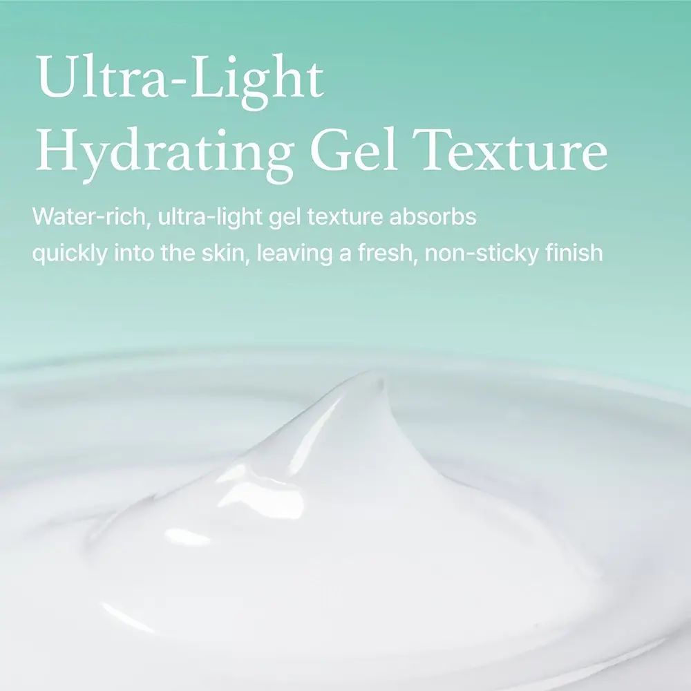 Nahaufnahme einer weißen Gel-Textur. Text: Ultra-Light Hydrating Gel Texture. Wasserreiche, ultra-leichte Gel-Textur.