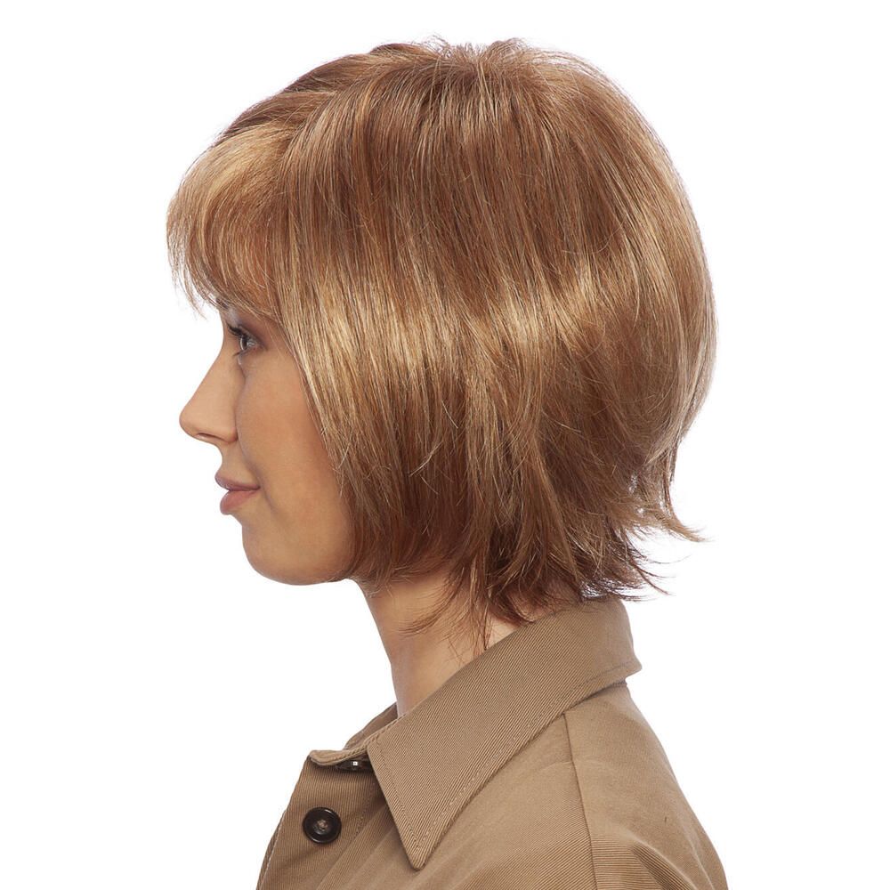 Perücke Maren von trendhair. Kurze, blonde Kunsthaarperücke. Seitenansicht.