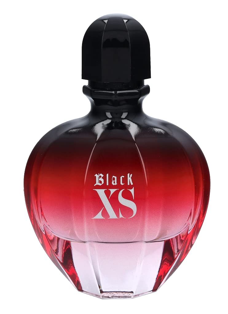 Runder, rot-schwarzer Flakon mit schwarzem Verschluss. Auf dem Flakon steht "Black XS" in Silber.