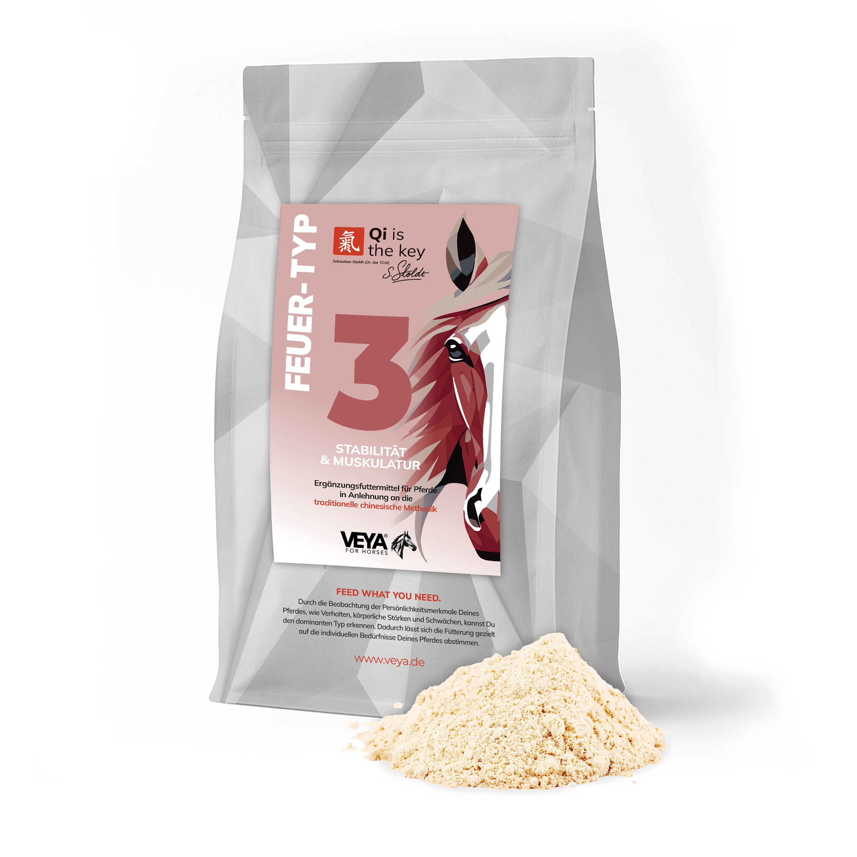 Produktbeutel mit Etikett. VEYA FEUER-TYP 3 Stabilität & Muskulatur. Logo, Text und Pferdezeichnung. Produkt daneben.