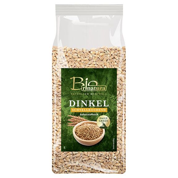 Klare Plastikverpackung mit Bio Rinatura Dinkel. Aufdruck mit Produktname, "Dinkel schnellkochend" und Logo. Enthält Getreidekörner.