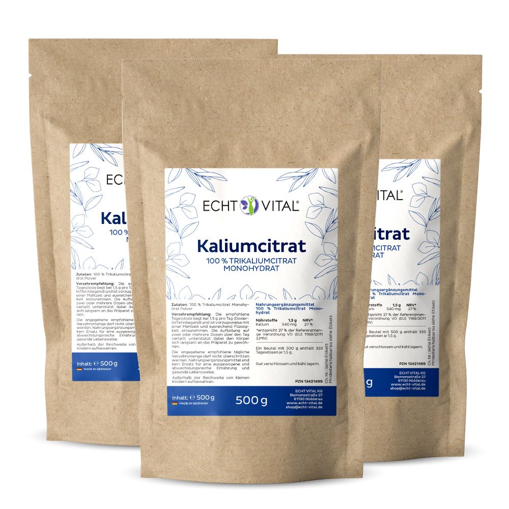 Drei Beutel Echt Vital Kaliumcitrat Pulver. Braune Papierverpackung mit Etikett. Aufschrift: Kaliumcitrat, 500g.