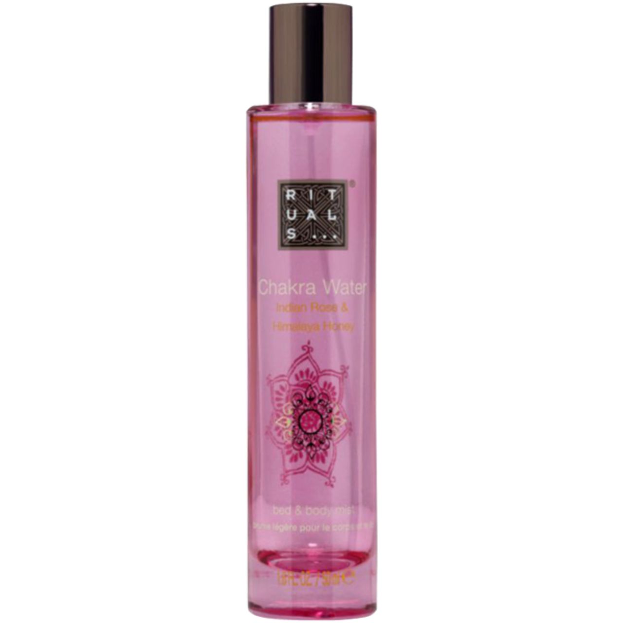Rosa Flasche mit Sprühkopf. Aufschrift: Chakra Water, Indian Rose & Himalaya Honey. Logo und Mandala-Design.