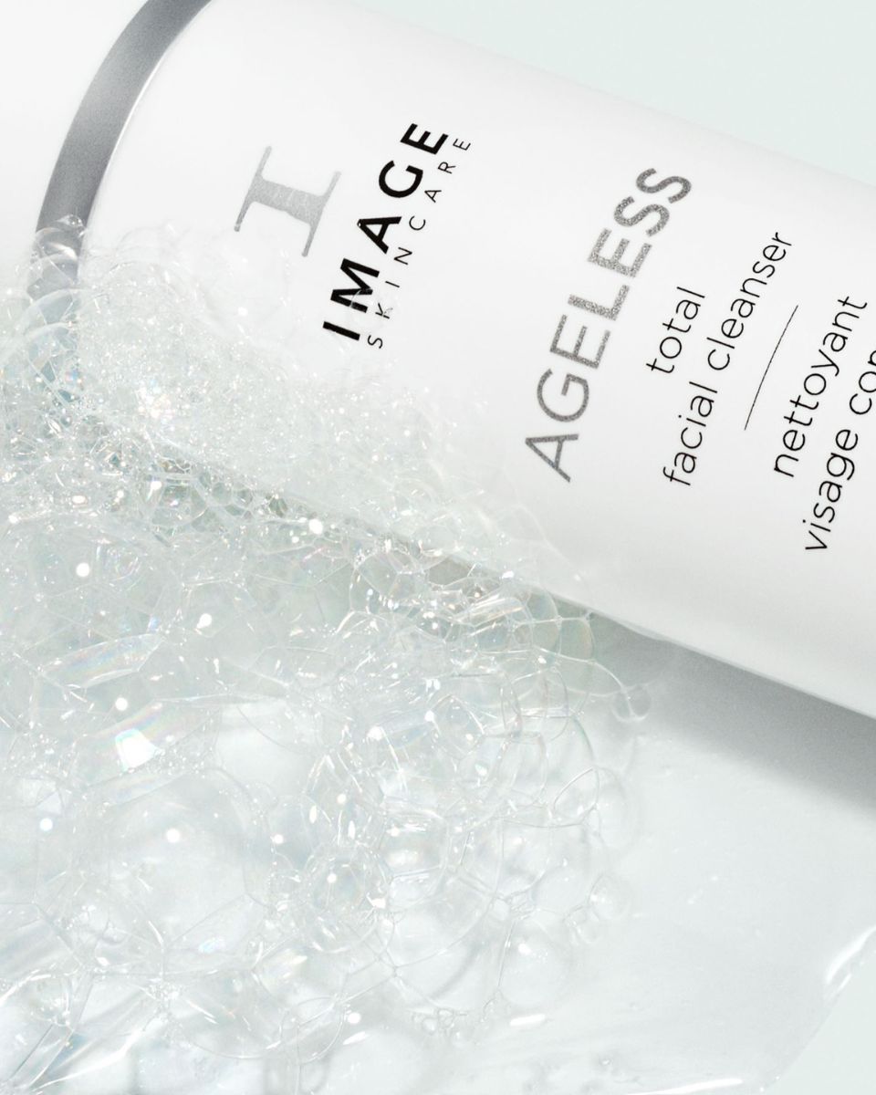 IMAGE Skincare AGELESS total facial cleanser