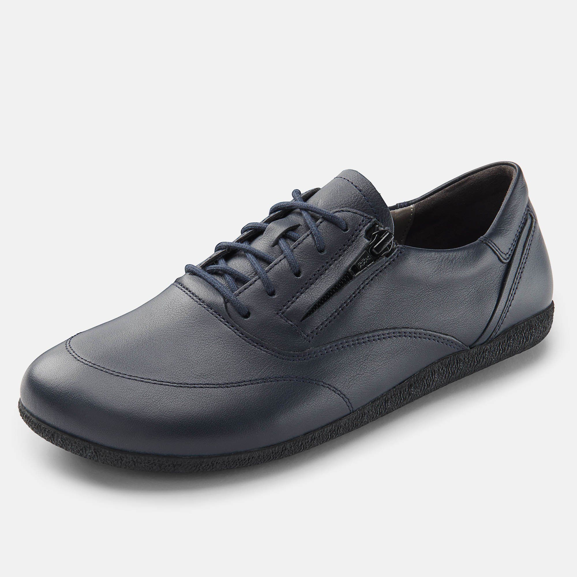 Blauer Lederschnürschuh mit Reißverschluss. Breite Passform. Schwarze Sohle. Hellgrauer Hintergrund.