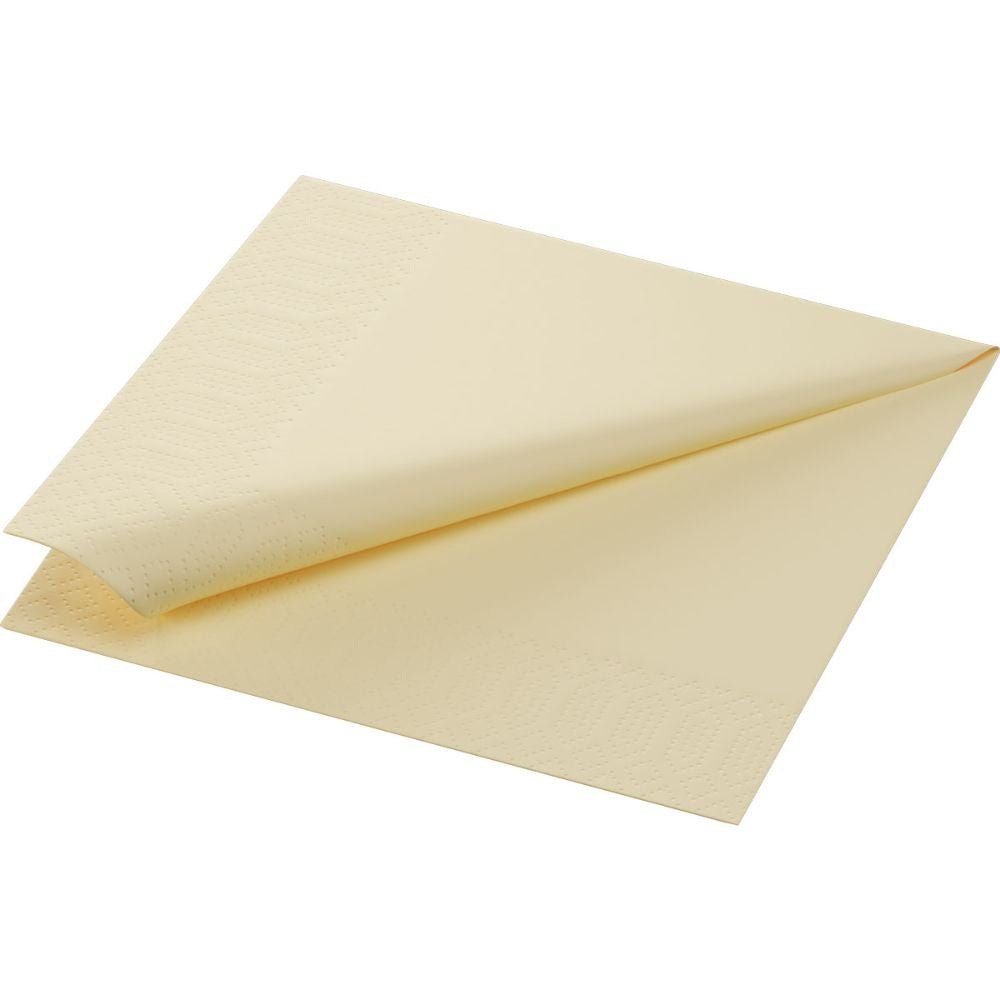Cremefarbene Papierserviette, 33 x 33 cm, 3-lagig, 1/4 Falz. Mit dezentem Muster am Rand. Gefaltet dargestellt.