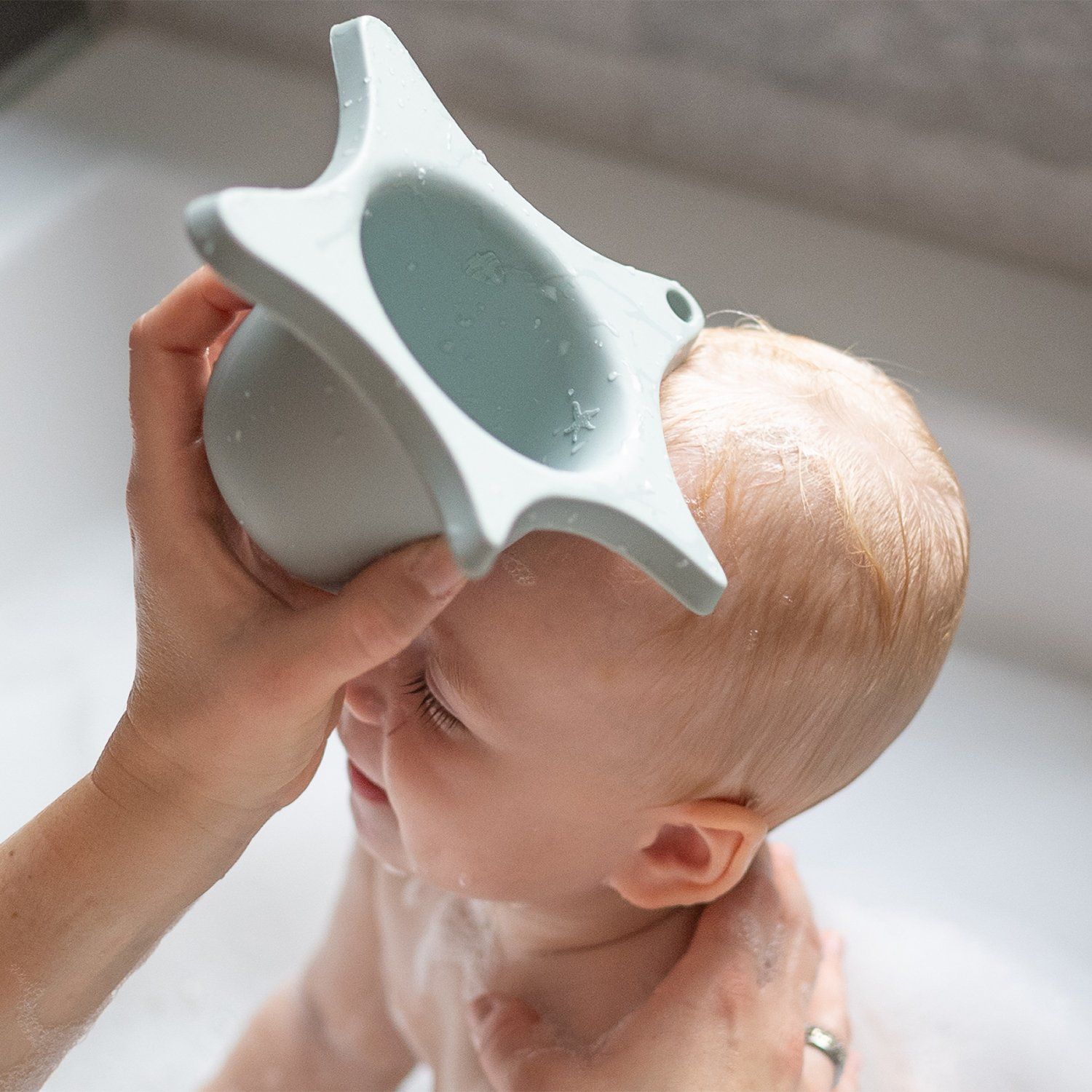 Kindsgut Duschhilfe aquamarin