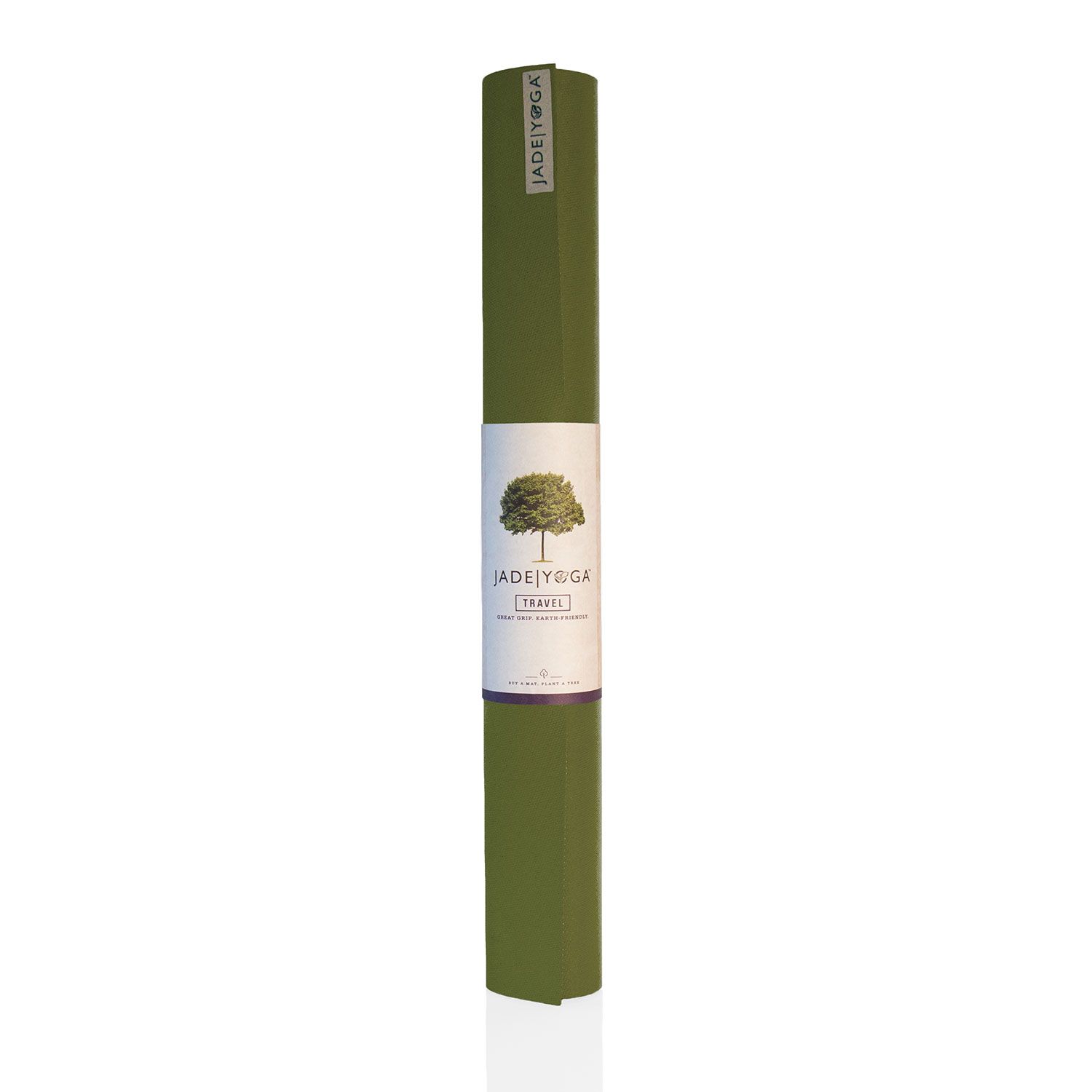 Gerollte Yogamatte Jade Travel, olivgrün. Mit Etikett und Markenlogo. Aufschrift: Jade Yoga, Travel.
