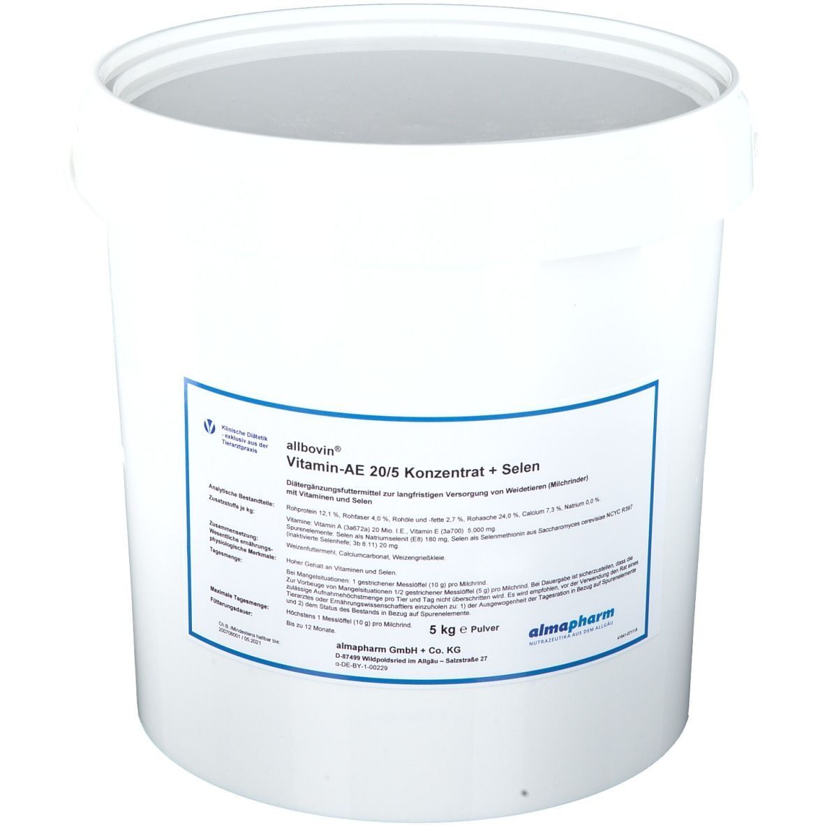 Weißer Eimer mit Aufkleber: allbovin® Vitamin AE 20/5 Konzentrat + Selen. 5 kg Pulver.
