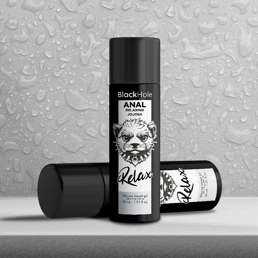 Schwarze Flasche mit BlackHole Anal Relaxing Jojoba Gel. Enthält 30 ml.