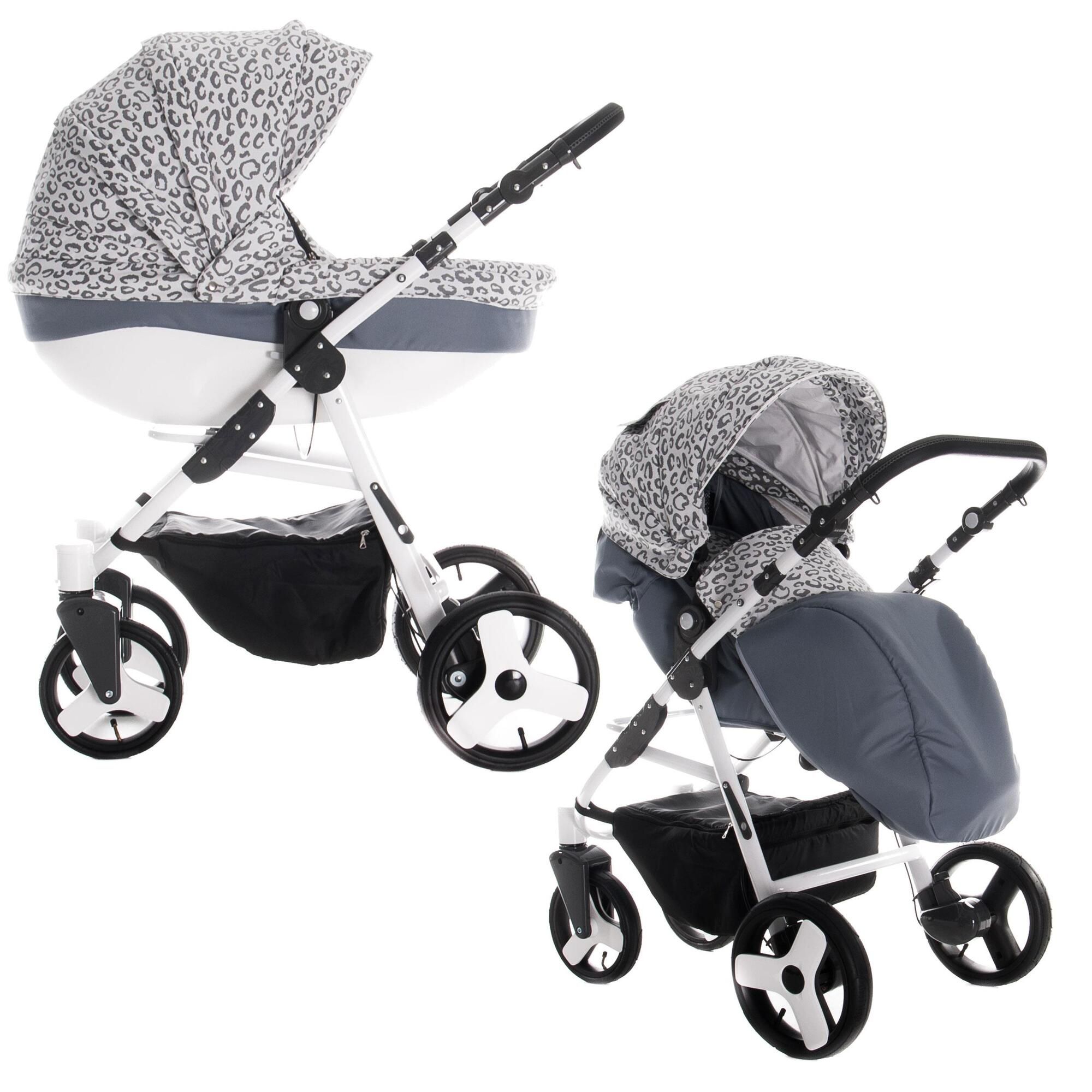 Kinderwagen, weißes Gestell, grauer Stoff mit Leopardenmuster. Schwarzer Korb, Räder mit weißen Akzenten.