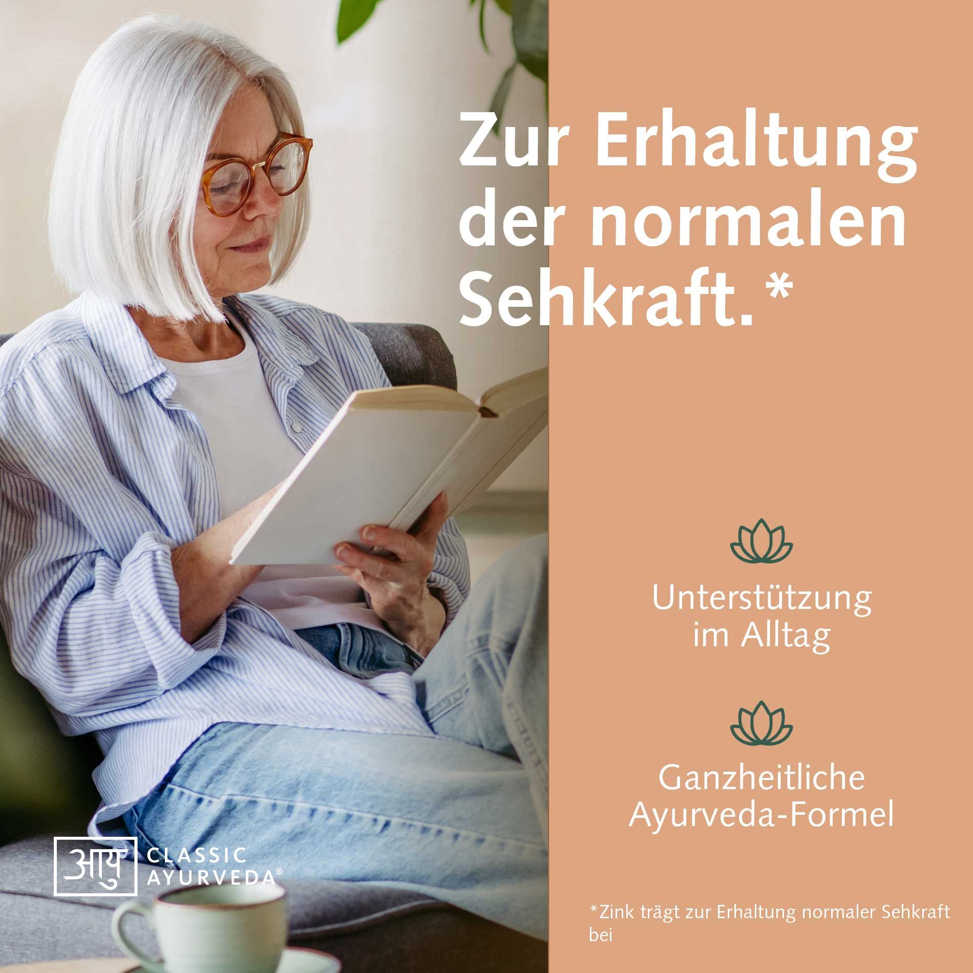 Frau liest Buch. Text: Zur Erhaltung der normalen Sehkraft. Classic Ayurveda Logo. Text: Ganzheitliche Ayurveda-Formel.