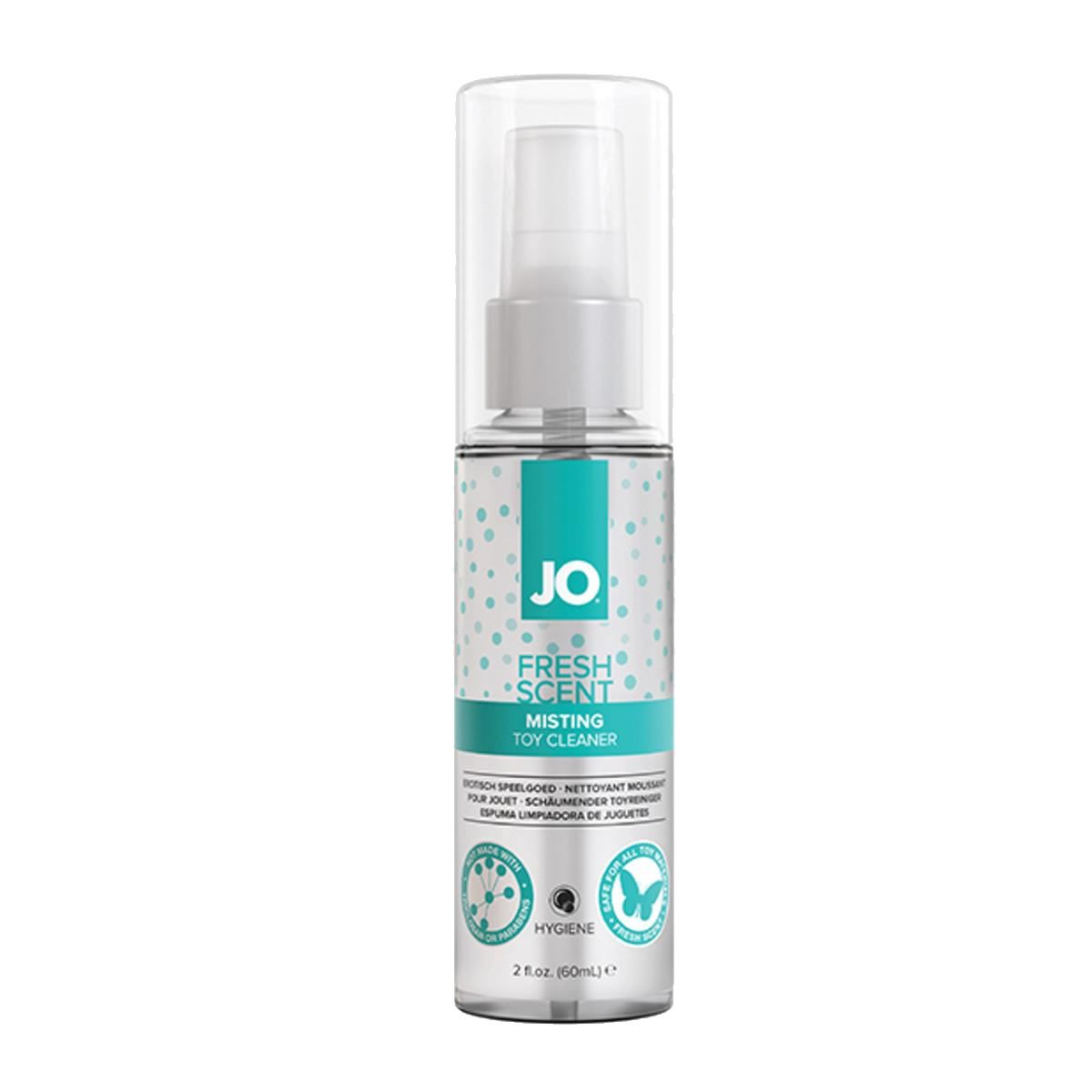 Transparente Sprühflasche mit türkisfarbenem Etikett. Aufschrift: JO, Fresh Scent, Misting Toy Cleaner. 2 fl oz (60ml).