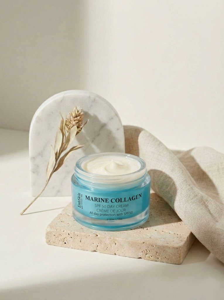 ErthSkin London Meereskollagen SPF50 Tagcreme-Tiegel auf Stein. Creme im Glas. Text: Marine Collagen, SPF 50 Day Cream.