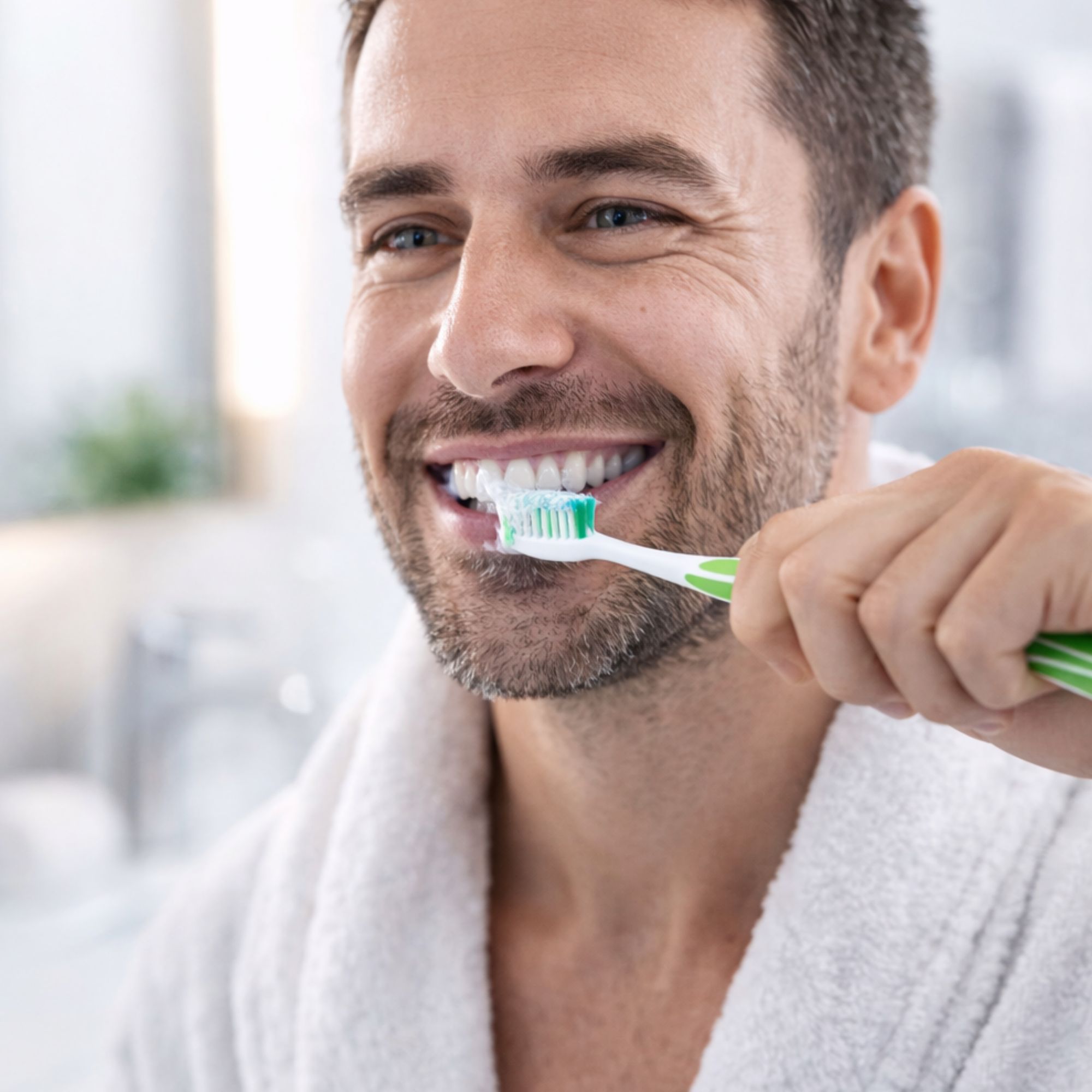 PLIDENTA Clean & White Medium Zahnbürste