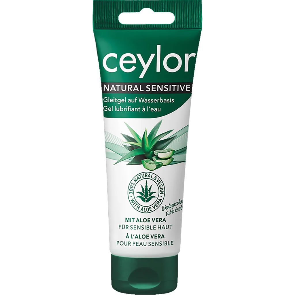 Tube de gel lubrifiant Ceylor Natural Sensitive, de couleur verte. Contient de l'aloe vera et est conçu pour les peaux sensibles. L'emballage indique "Gel lubrifiant à l'eau" et "Gleitgel auf Wasserbasis".