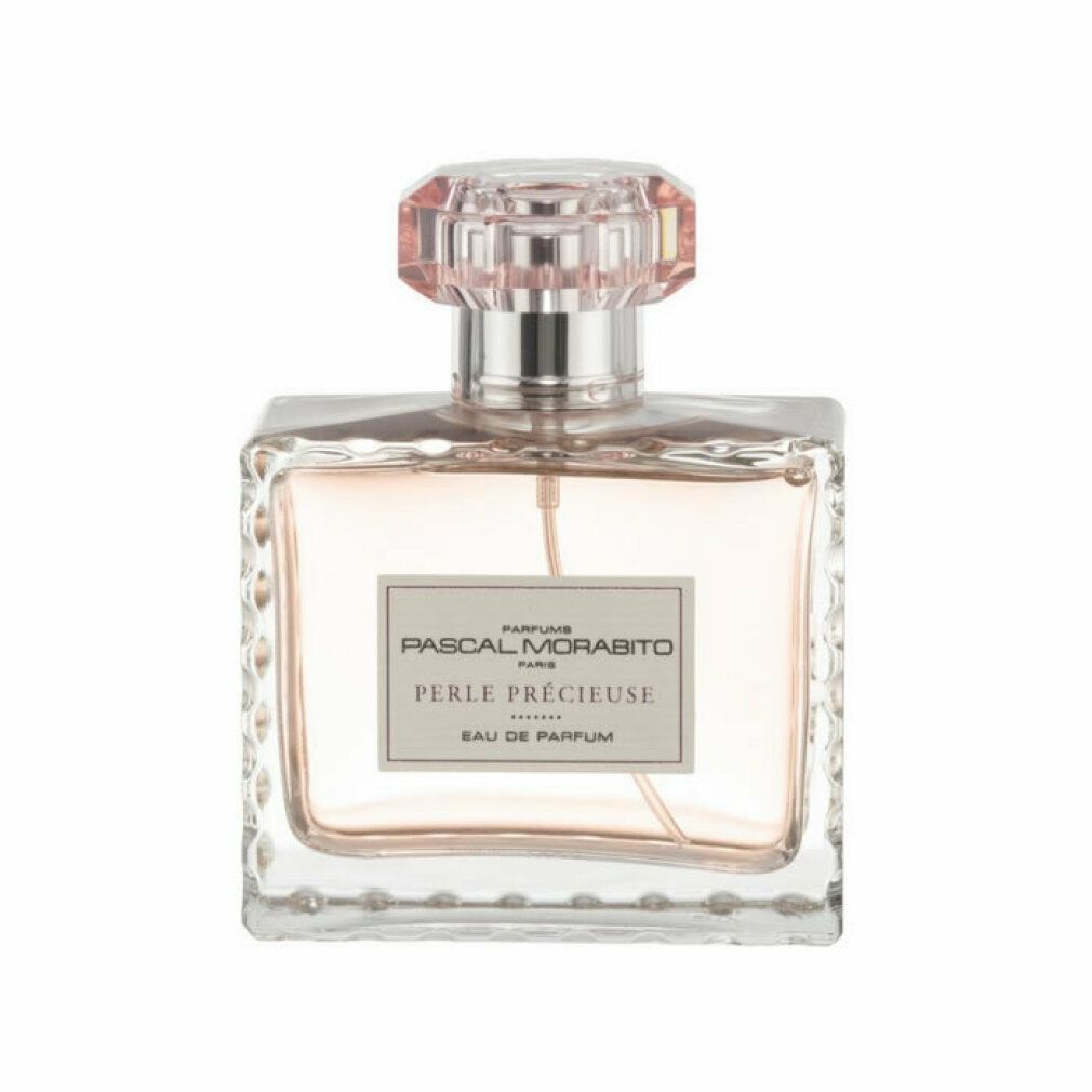 Quadratischer Glasflakon mit rosa Flüssigkeit. Aufkleber mit Text: Pascal Morabito, Perle Precieuse, Eau de Parfum. Rosa Deckel.