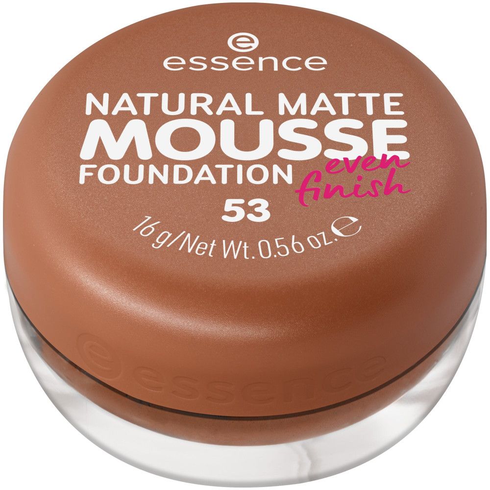 Runder Behälter mit brauner Foundation. Deckel mit Aufschrift: Natural Matte Mousse Foundation 53, 16 g/Net Wt. 0.56 oz.