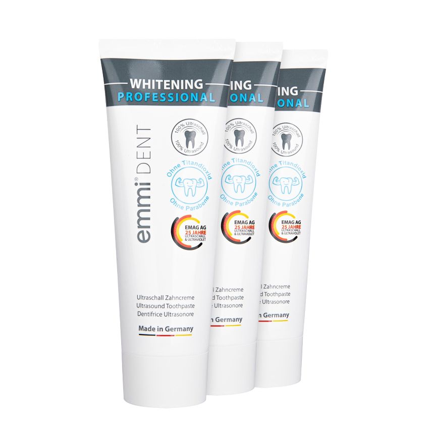 Drei Zahncreme-Tuben emmi-dent Whitening Professional. Ohne Titandioxid, Parabene. Hergestellt in Deutschland.