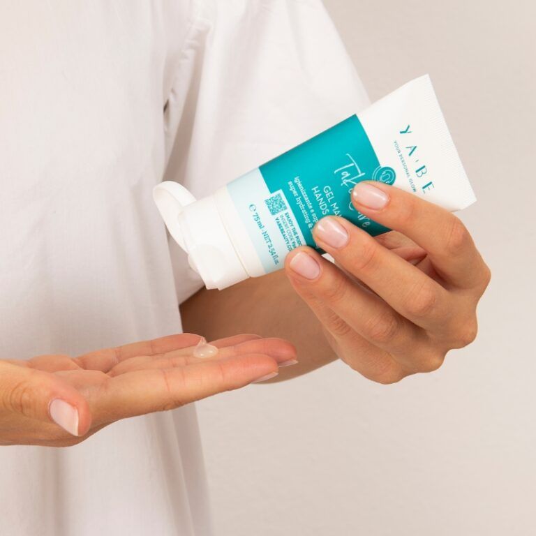 TAKE CARE hands gel - gel igienizzante idratante 75 ml view 2