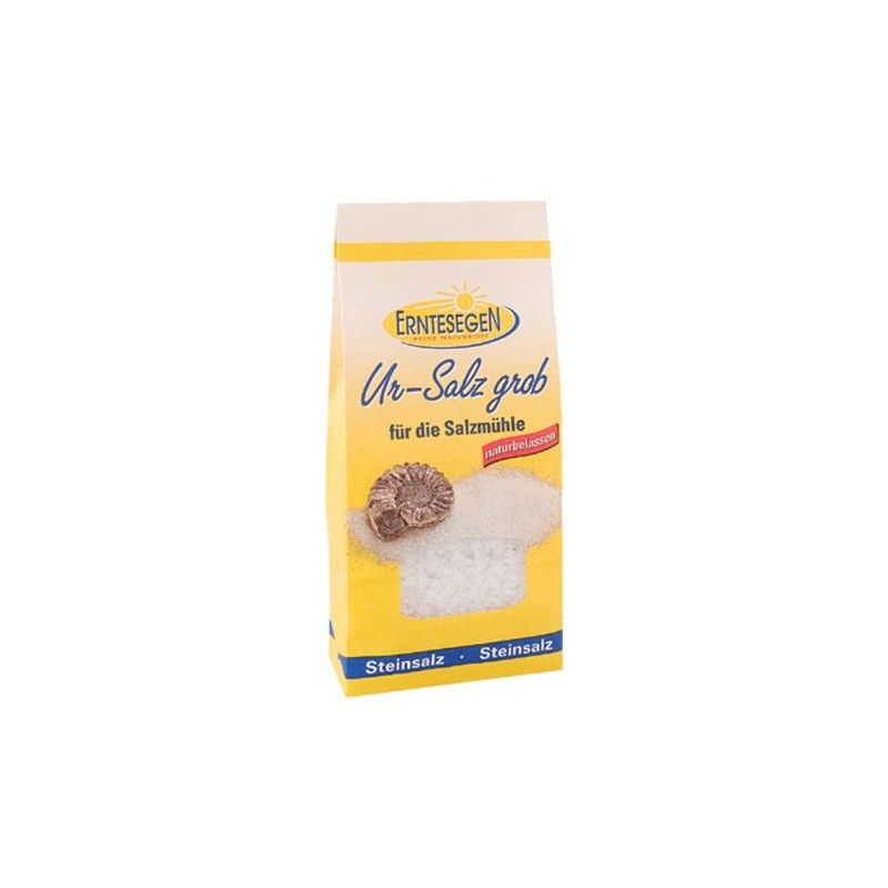 Gelbe Verpackung mit "Erntesegen Ur-Salz grob". Abbildung von Salz und Fossil. Text: "für die Salzmühle".
