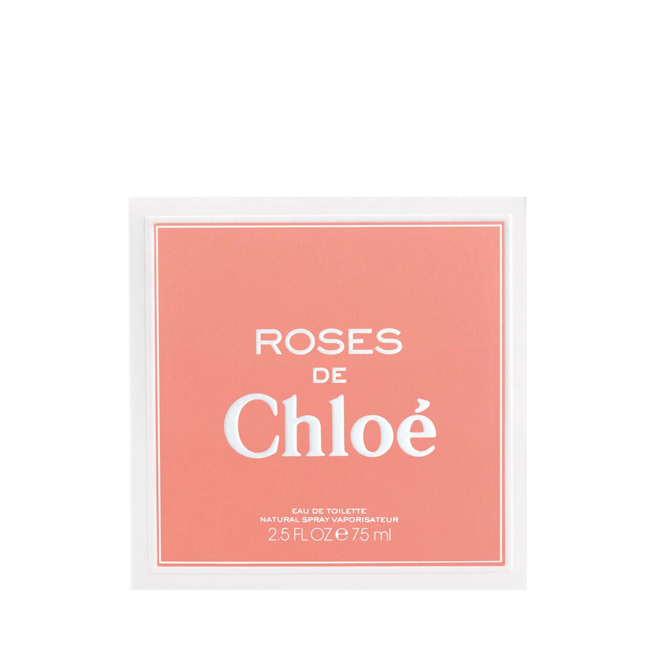 Verpackung mit Aufschrift "Roses de Chloé". Rosa Hintergrund, weißer Rahmen.