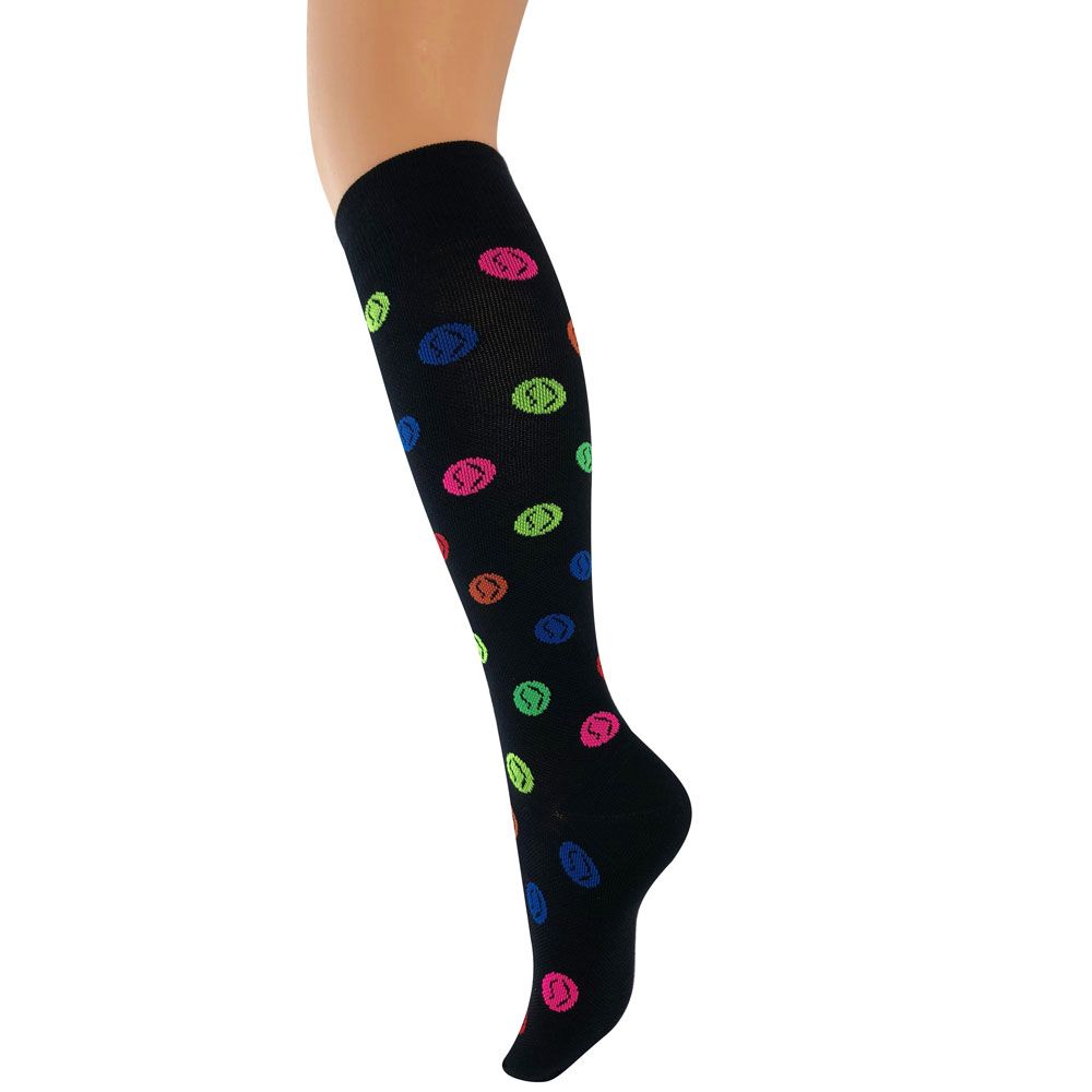 Schwarze Kniestrümpfe mit bunten, ovalen Mustern. Auf einem Bein präsentiert.