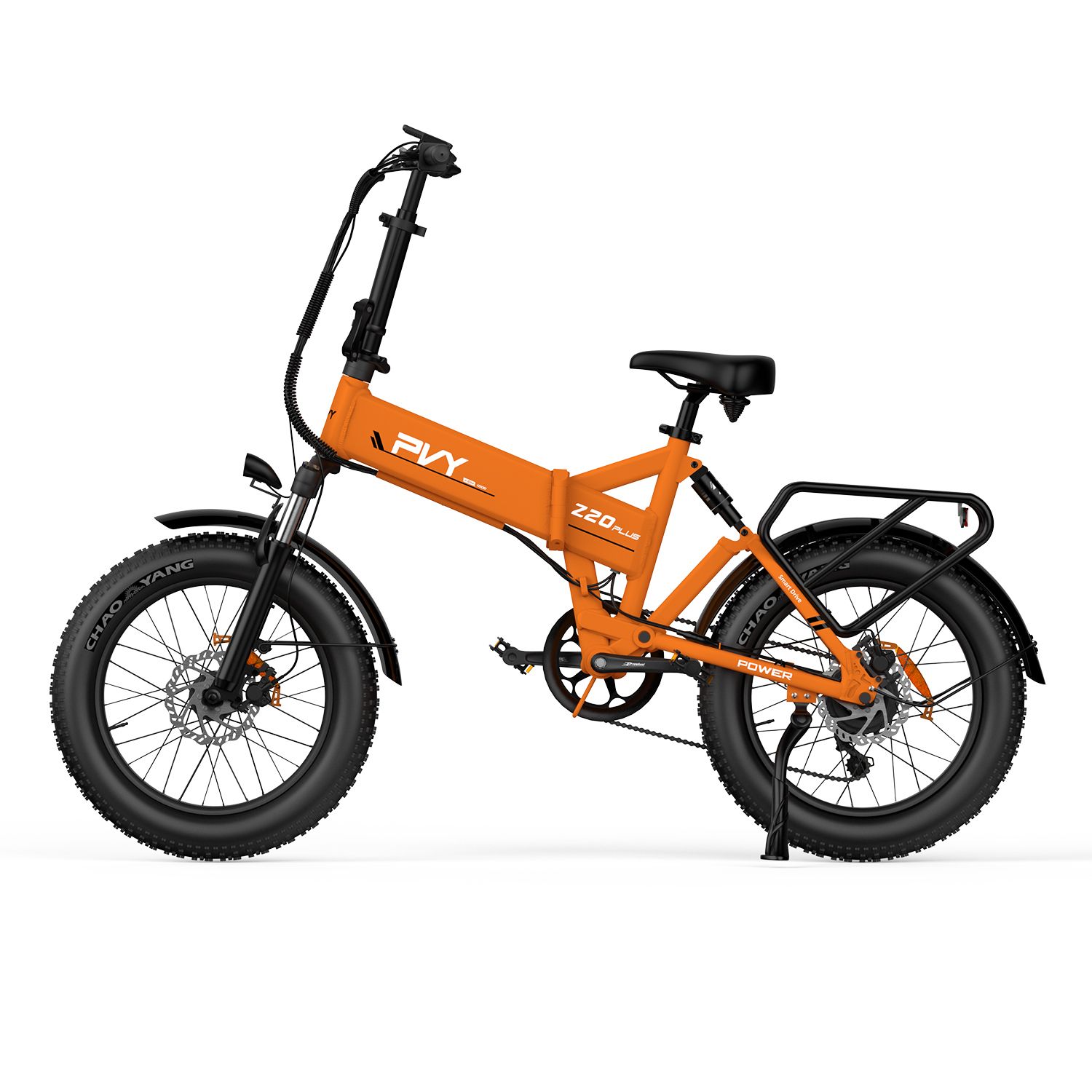 Orangefarbenes E-Bike mit schwarzen Reifen und Gepäckträger. Auf dem Rahmen steht PVY Z20 Plus.