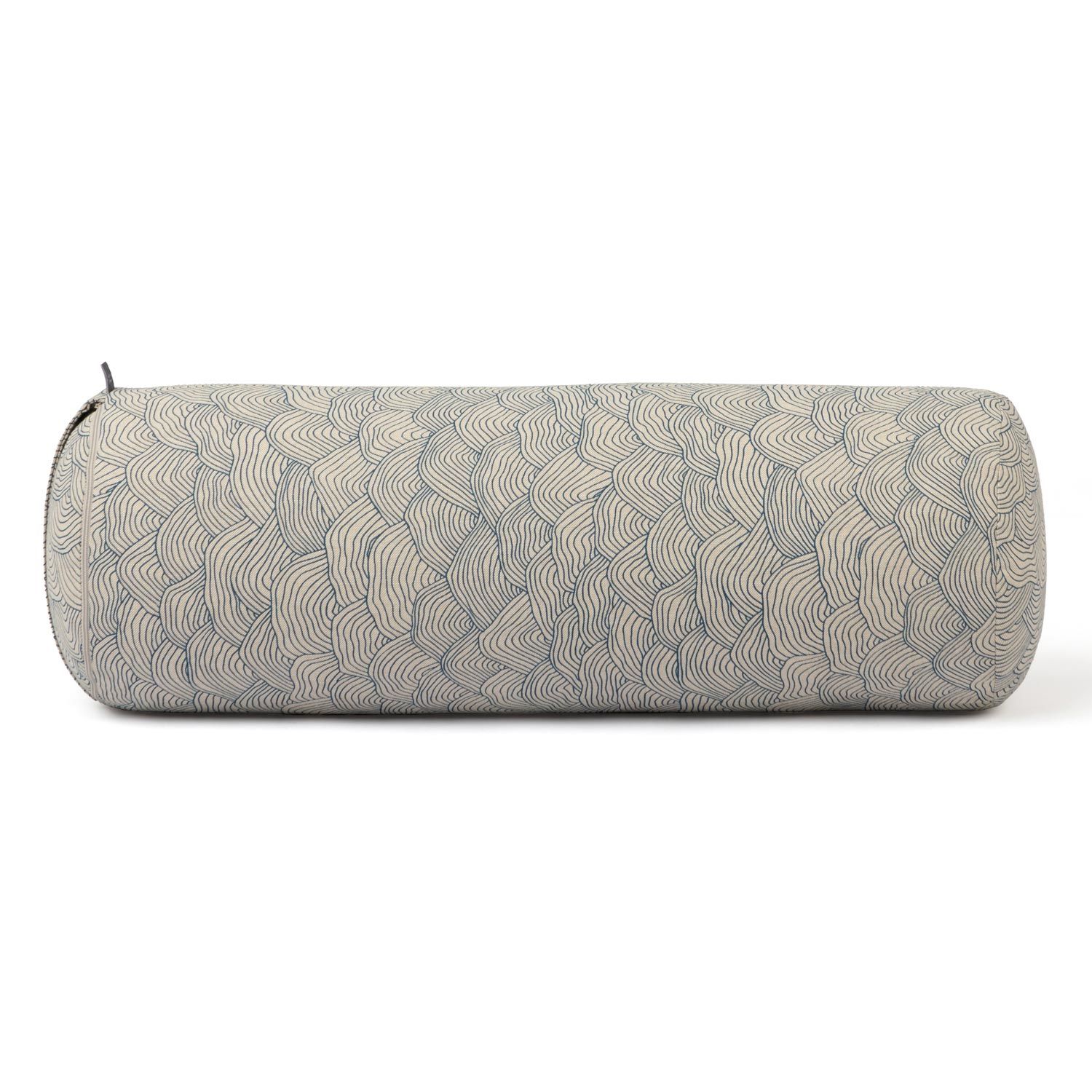 Zylindrisches Yoga-Bolster mit blauem Wellenmuster. Stoffbezug mit Reißverschluss.
