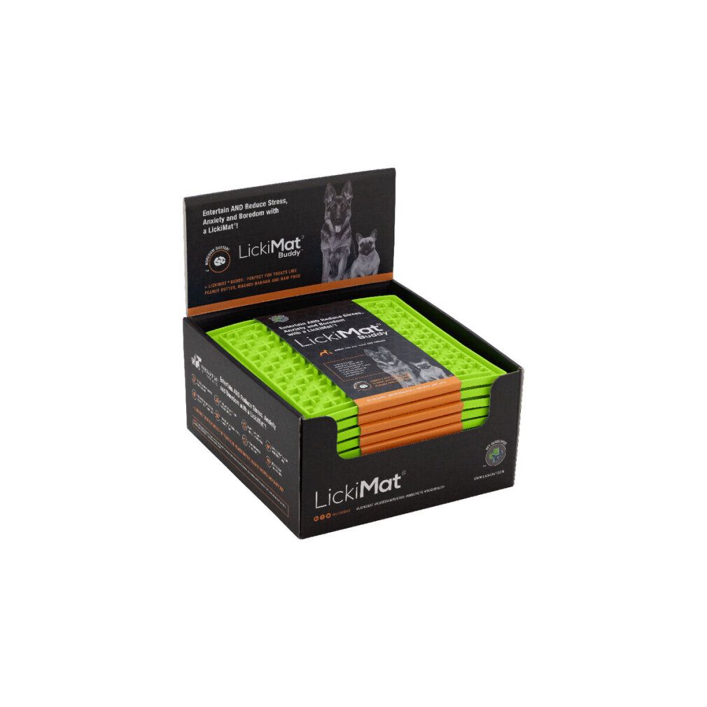 LickiMat Buddy in Display-Box. Grüne Matten mit Verpackung. Produktname und Logo.