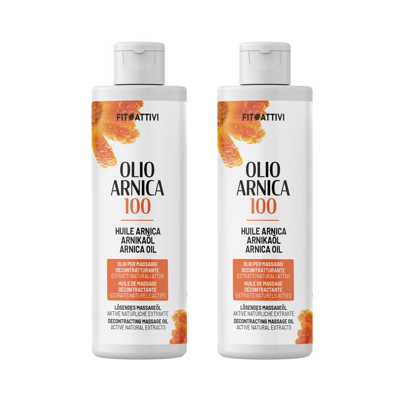 Zwei Flaschen mit weißem Deckel und Etikett. Aufschrift: Olio Arnica 100, FIT ATTIVI. Text in mehreren Sprachen.