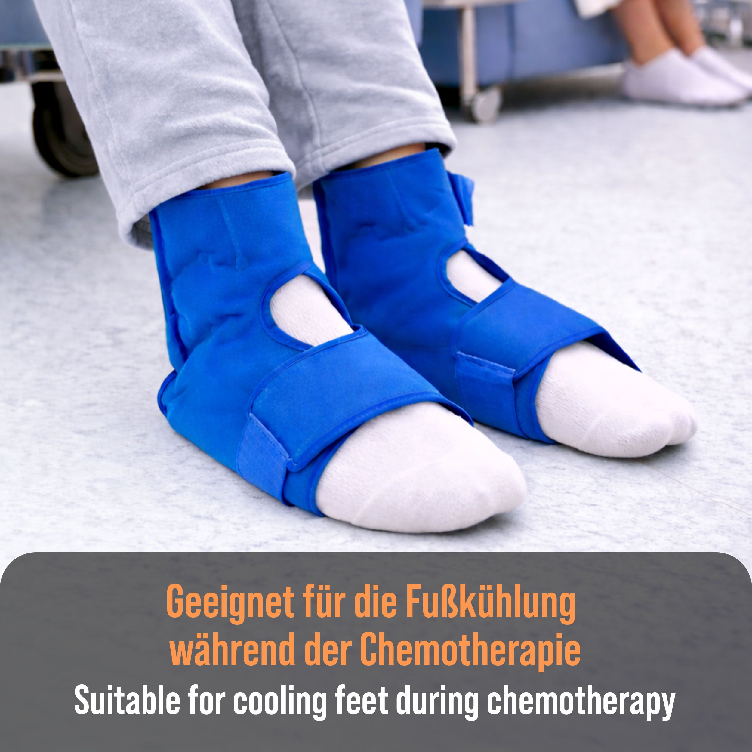 Zwei blaue Manschetten an Füßen. Text: "Geeignet für die Fußkühlung während der Chemotherapie". Logo "pulox".