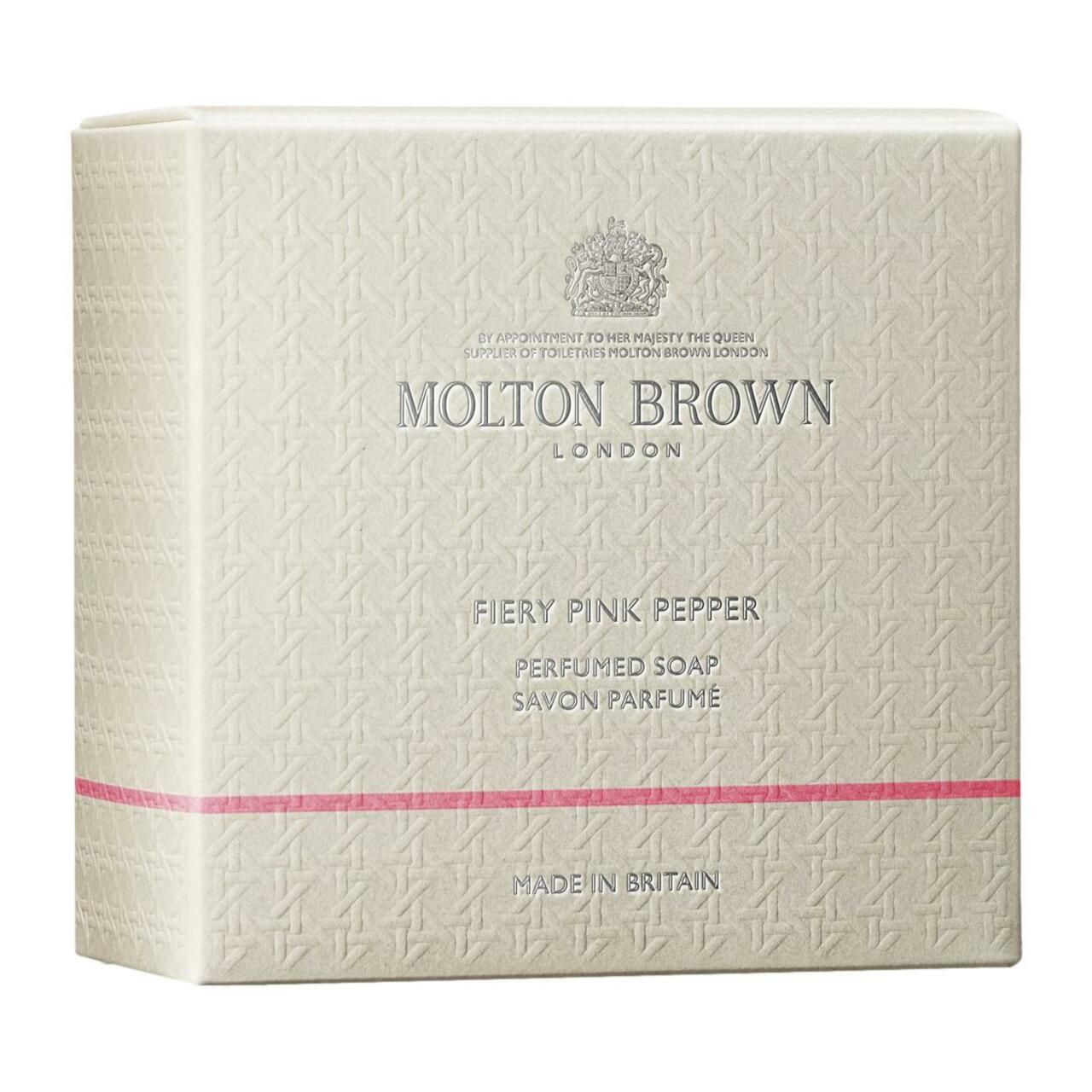 Kartonverpackung für Seife. Aufschrift: Molton Brown, Fiery Pink Pepper, Parfümierte Seife. Made in Britain.