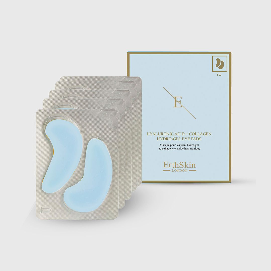Fünf einzelne Packungen mit türkisfarbenen Hydrogel-Augenpads neben der Produktverpackung.