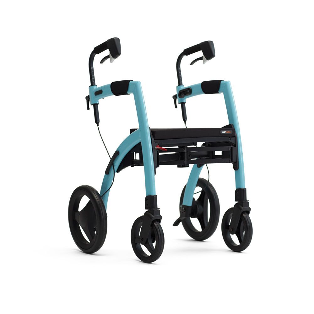 Blaugrüner Rollator mit vier Rädern, Handgriffen und Sitzfläche. Zusammengeklappt, Ansicht von vorne.