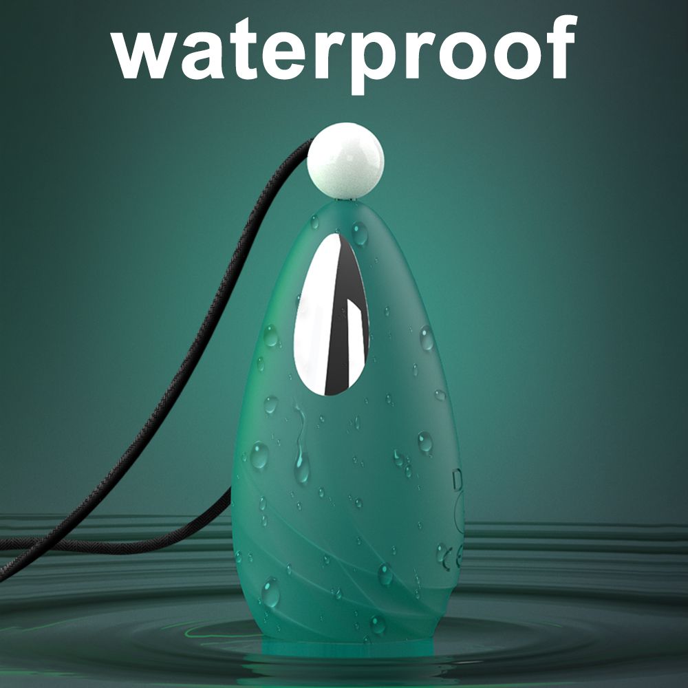Grünes, tropfenförmiges Produkt mit weißem Ball und schwarzem Band. Wassertropfen. Text: waterproof.